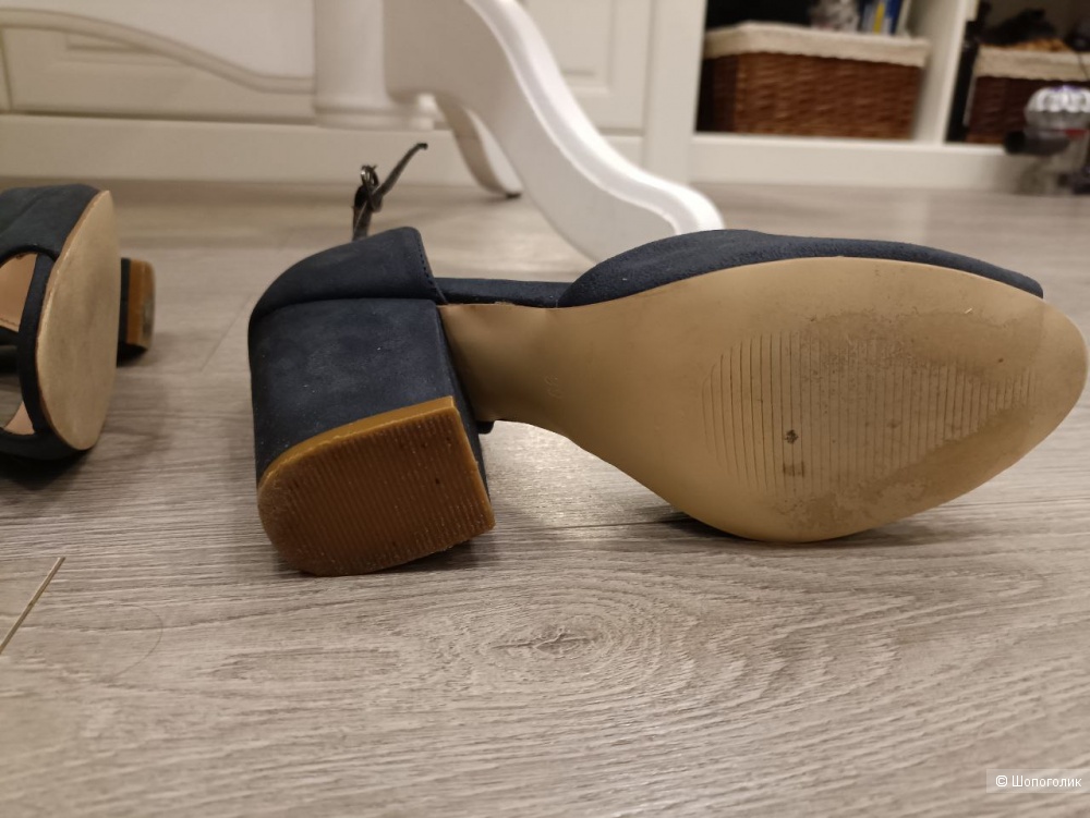 Босоножки Бенеттон 39 р-р