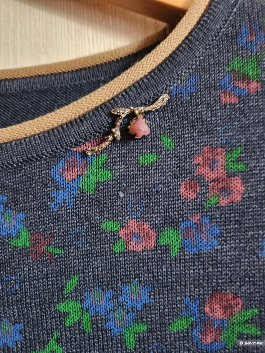 Брошь латунная с натуральным диким кусочком турмалина GEM TALES