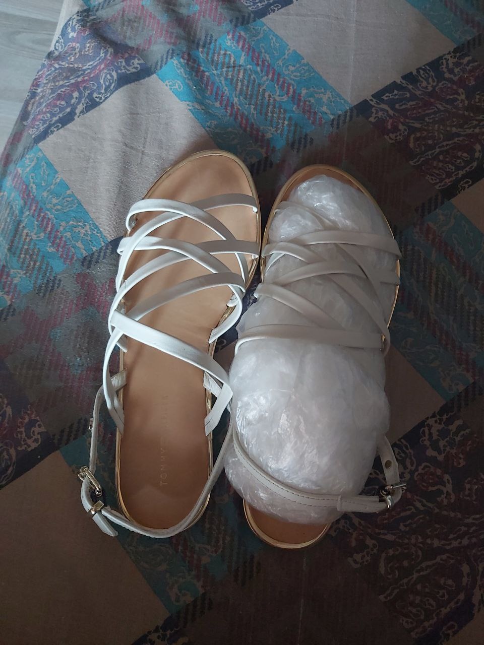 Сандалии Tommy Hilfiger 38-39