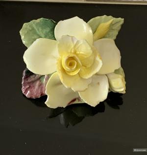 Брошь Цветок