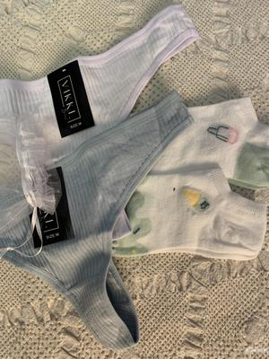 Сет, носки/стринги, no name, разм. M