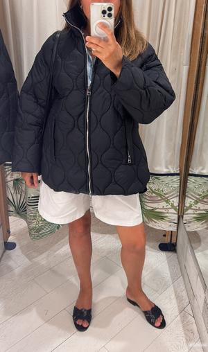 Куртка PULL&BEAR новая S