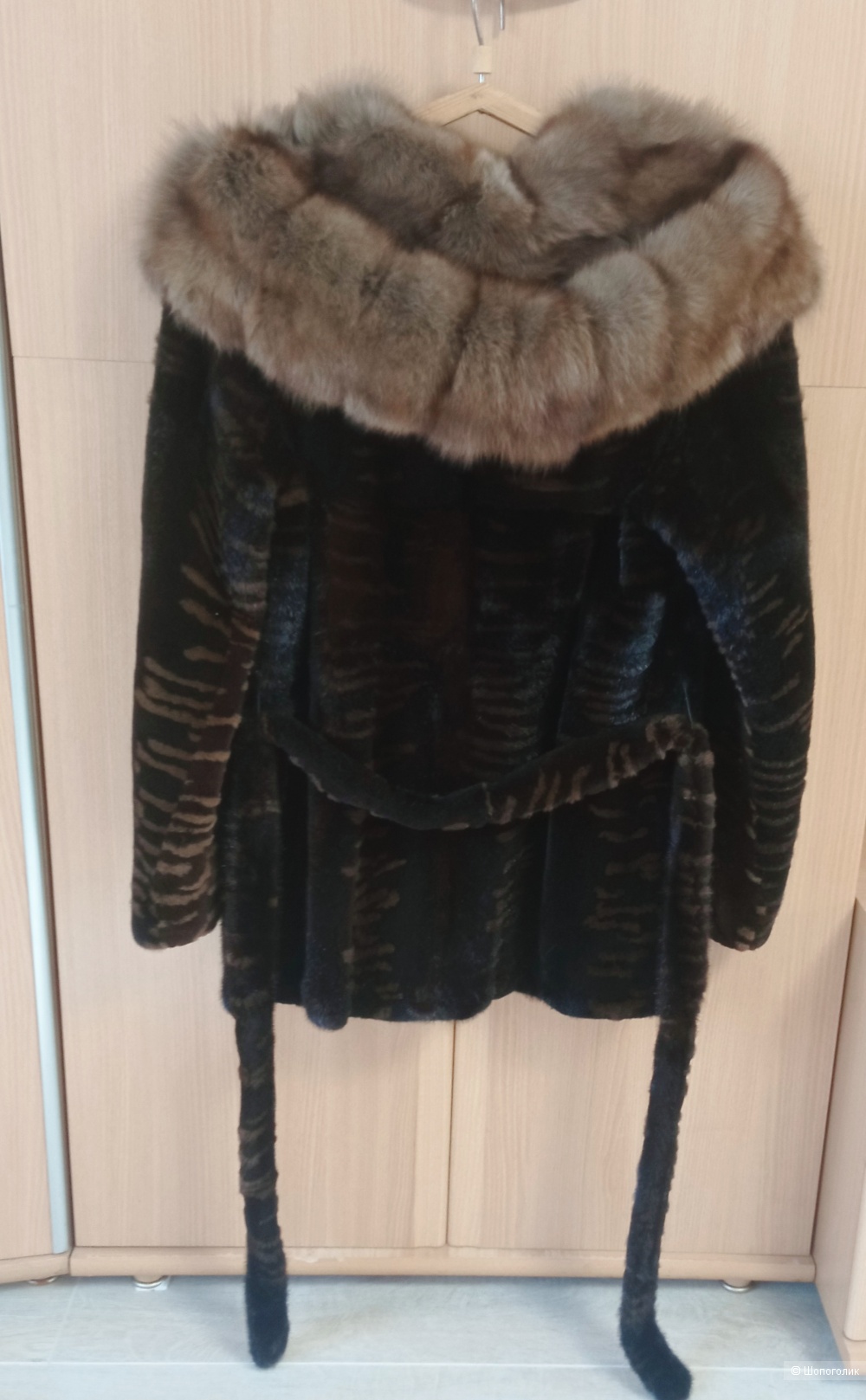 Шуба норковая с  капюшоном из соболя 46- 48 размер