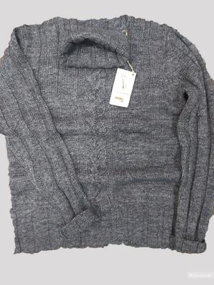 Свитер женский Ferrante  новый S-M