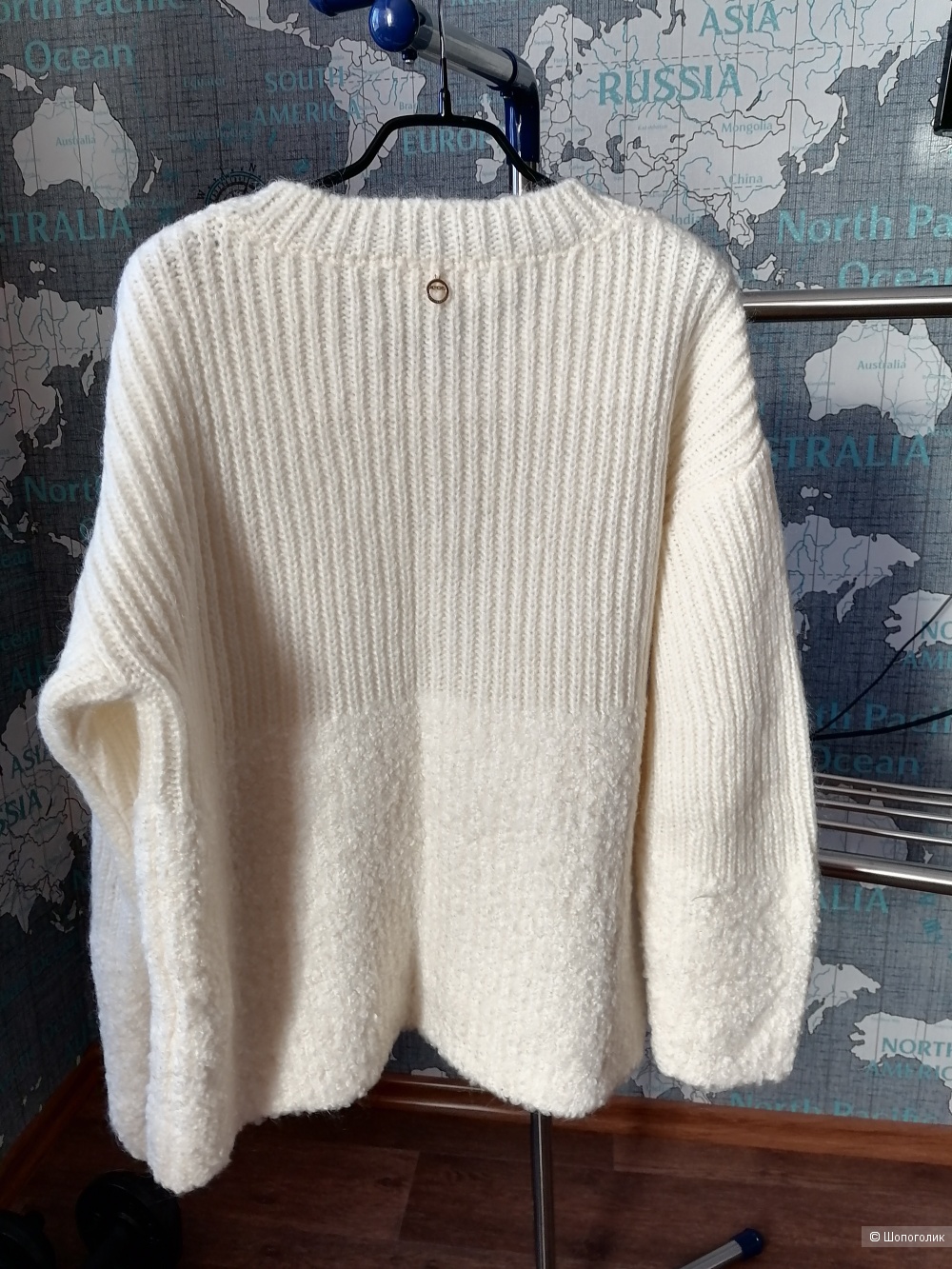 Свитер. ATOS LAMBARDINI. 46-48 р.