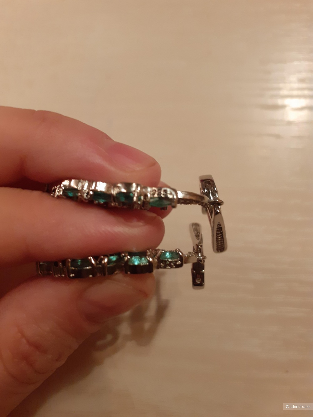 Серьги с цирконами, ювелирная фирма Karen Jewelry, высота 5,2 см.