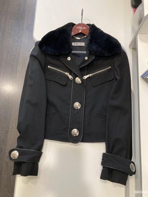 Куртка женская  Iceberg . Размер М.