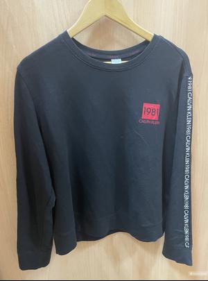 Худи Calvin Klein размер L или оверсайз