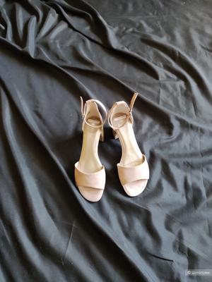 Босоножки Nova р.39