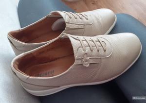 Кожаные кроссовки туфли Belwest размер 38