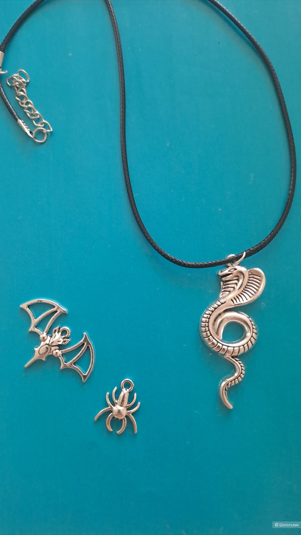 Колье: съемный кулон и шнурок one size