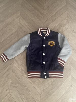 Куртка на мальчика Crazy8 s(5-6 лет)