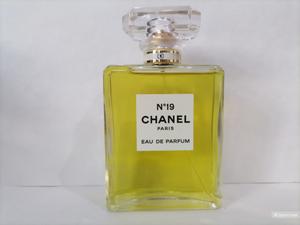 Chanel No 19 Eau de Parfum Chanel,  Chanel,  100 мл