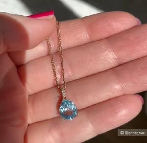 Золотая подвеска с натуральным топазом и бриллиантами