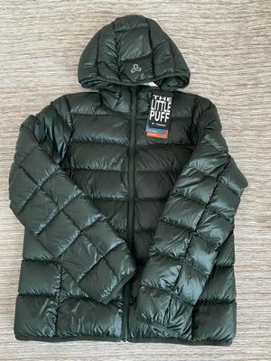 Куртка / пуховик TnAction (Aritzia), размер M.