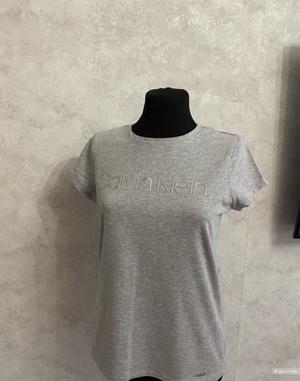 Футболка Calvin Klein(S-M)
