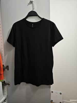 Футболка Stradivarius, S