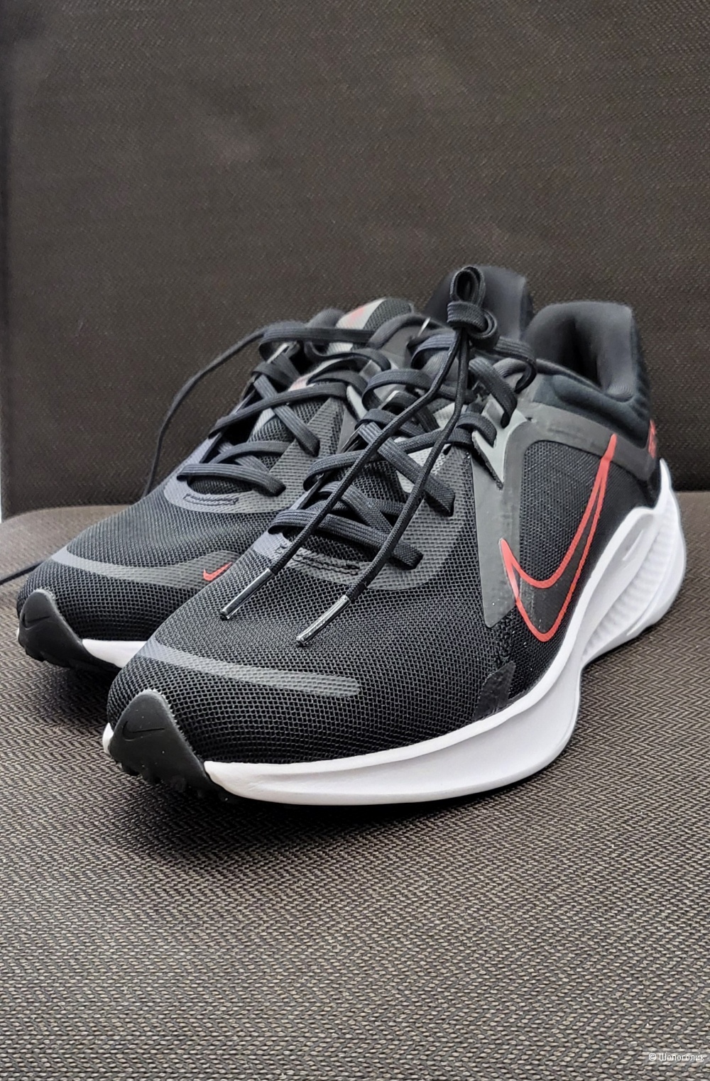 Кроссовки Nike Quest 5 .    26, 5 см , US 8,5  UK 7,5  Eur 42