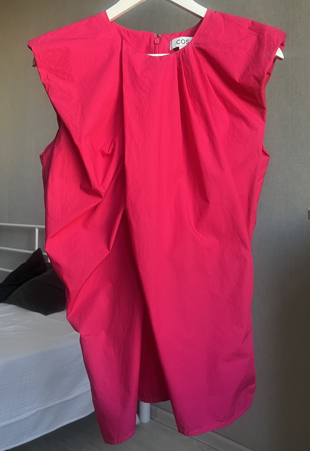 Топ COS (EUR 40, RUS 46, M)