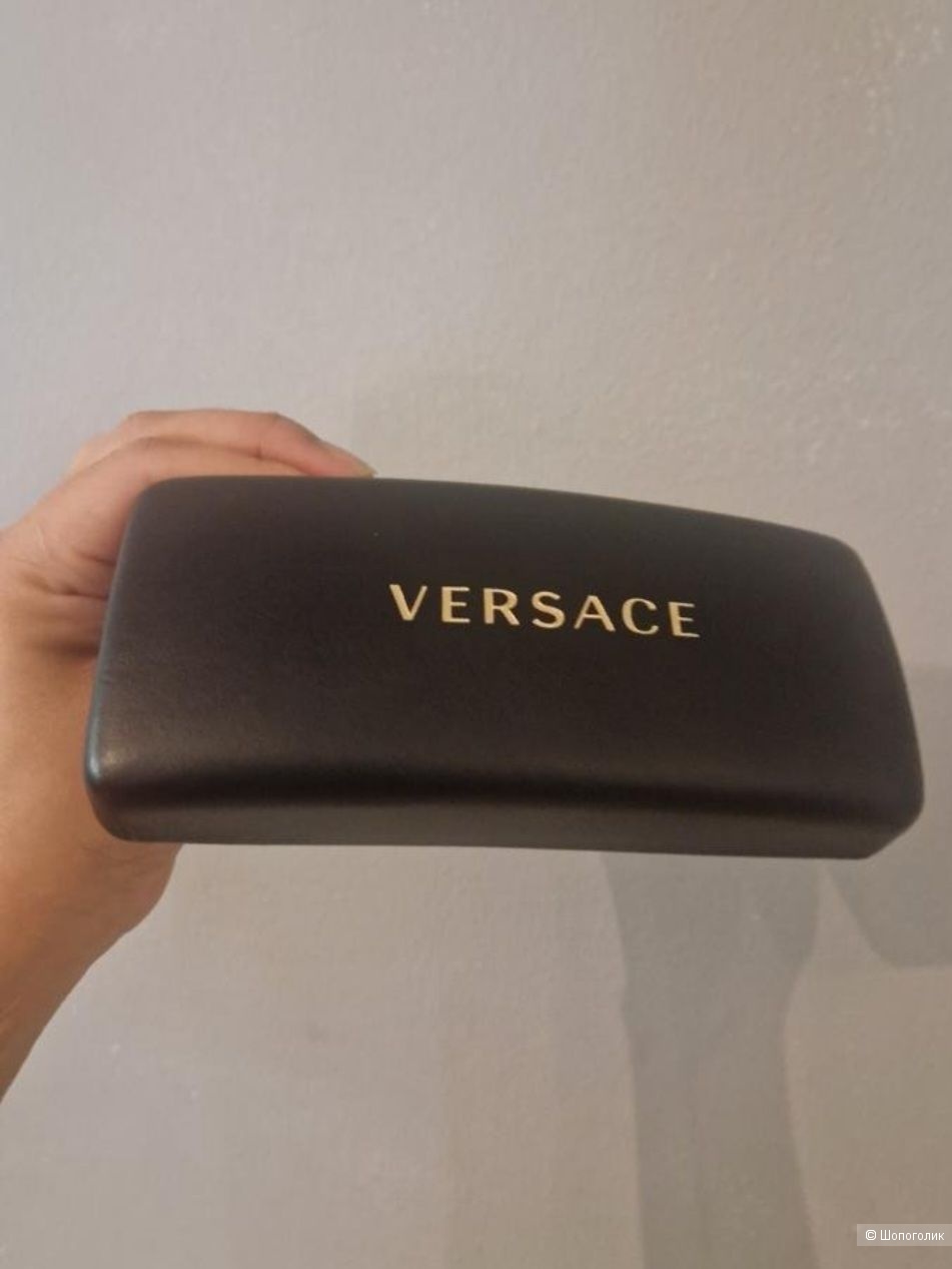 Солнцезащитные очки Versace