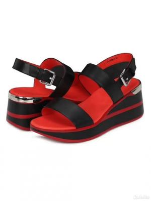 Босоножки Pierre Cardin 39 размер