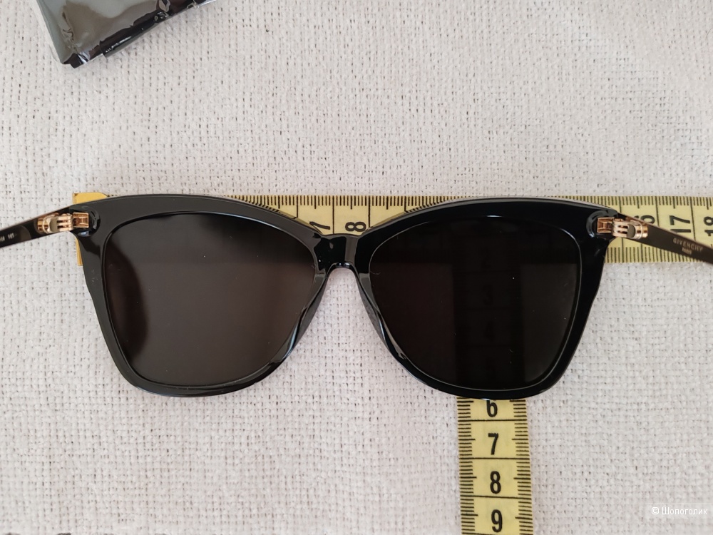 Очки солнцезащитные Givenchy