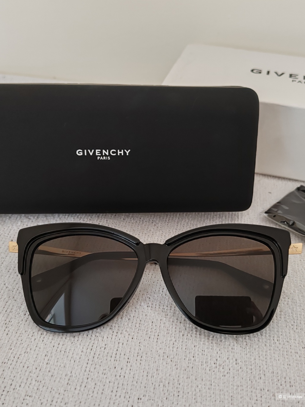 Очки солнцезащитные Givenchy