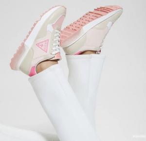 Guess кроссовки 38