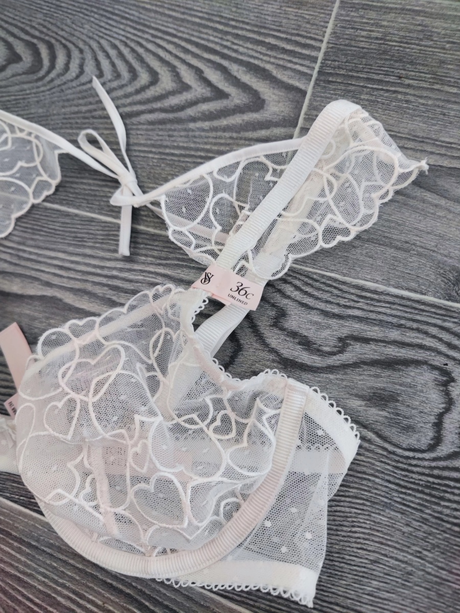 Бюстгальтер Victoria's Secret 36С