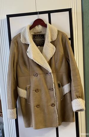 Дубленка UGG, размер 46