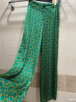 Брюки  Black Rose.Италия Размер М.