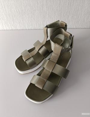 Босоножки UGG, размер 37-37,5