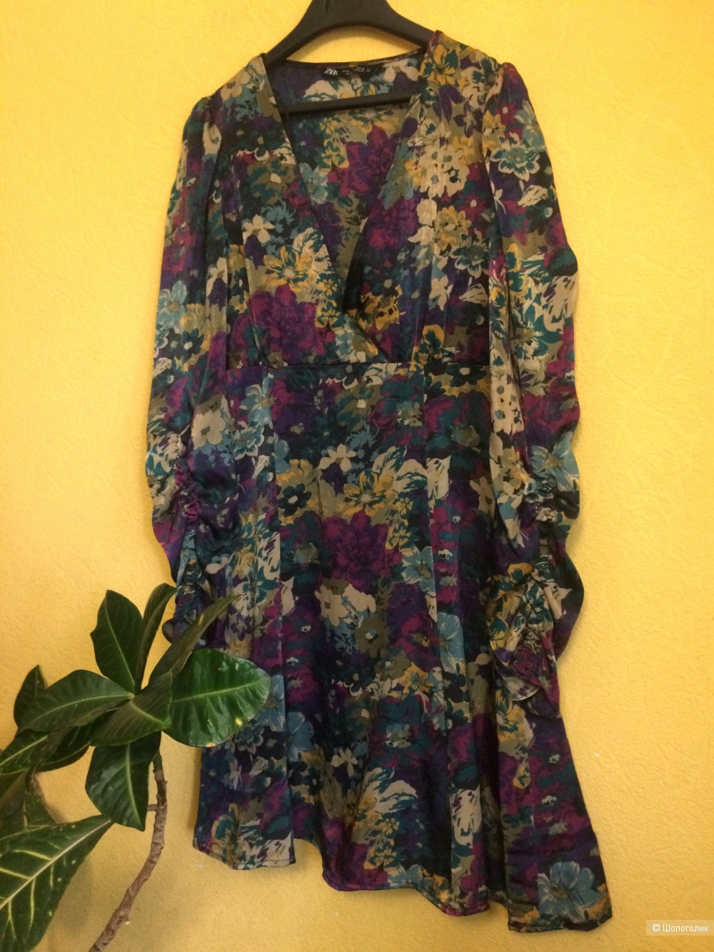 Платье Zara  40-42 рр