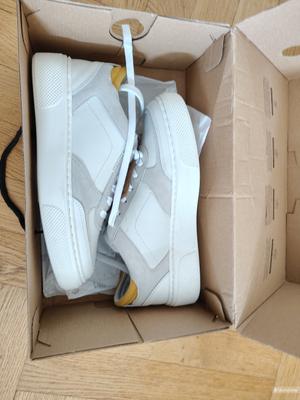 Кроссы Bullboxer, новые, 38 еu