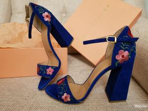 Замшевые босоножки Marc Ellis 40EU