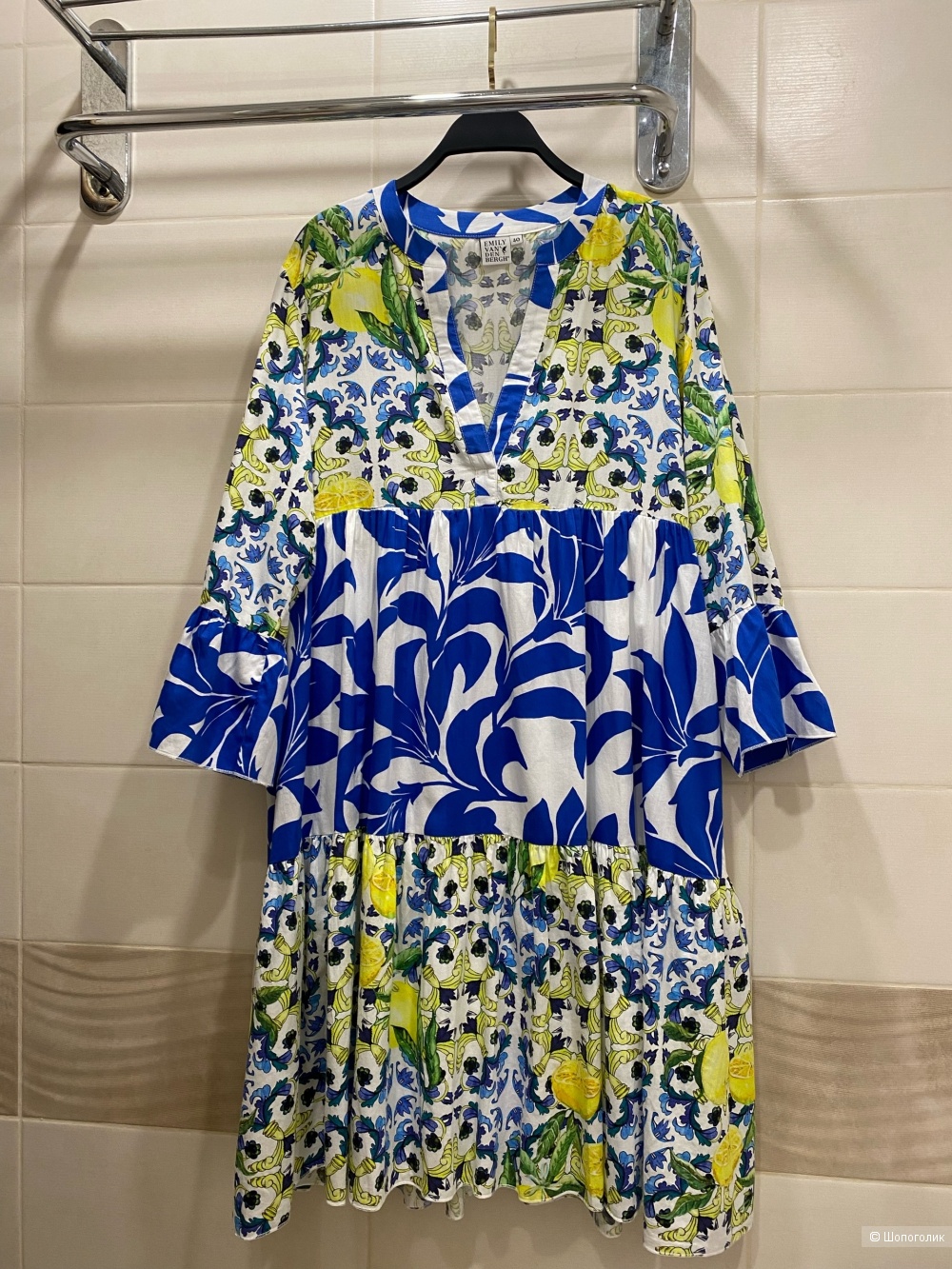 Платье Emily Van den Bergh.Размер фирм.40+смежные.