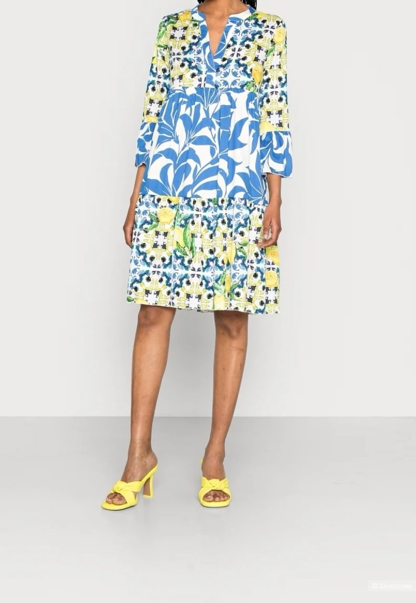 Платье Emily Van den Bergh.Размер фирм.40+смежные.