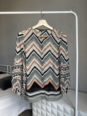 Блузка рубашка Massimo Dutti (EUR 36, RUS 42)