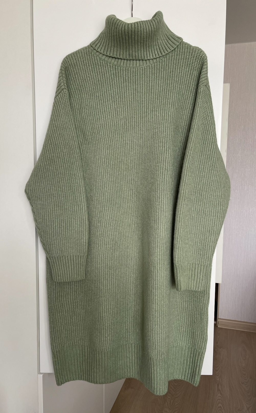 Платье H&M размер L