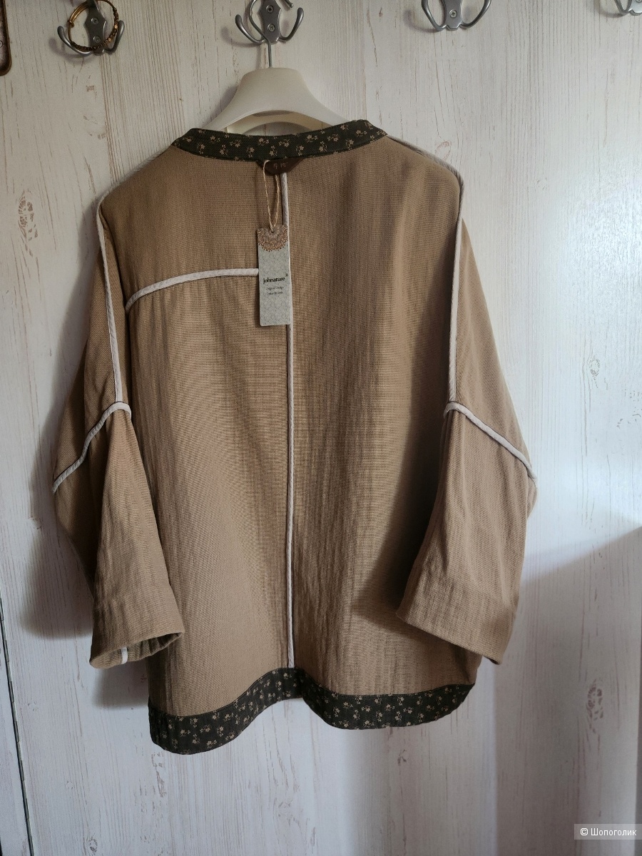 Легкая курточка – ветровка Johnature.  Размер М, L,  XL