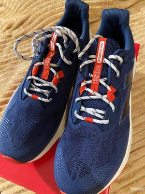 Кроссовки New Balance  размер 10 US