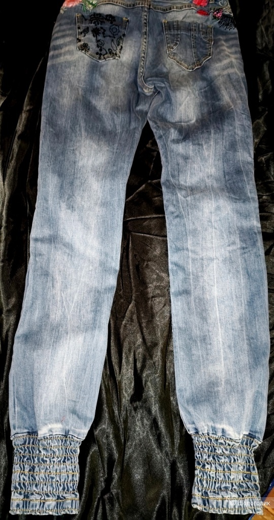 Джинсы Desigual / 46