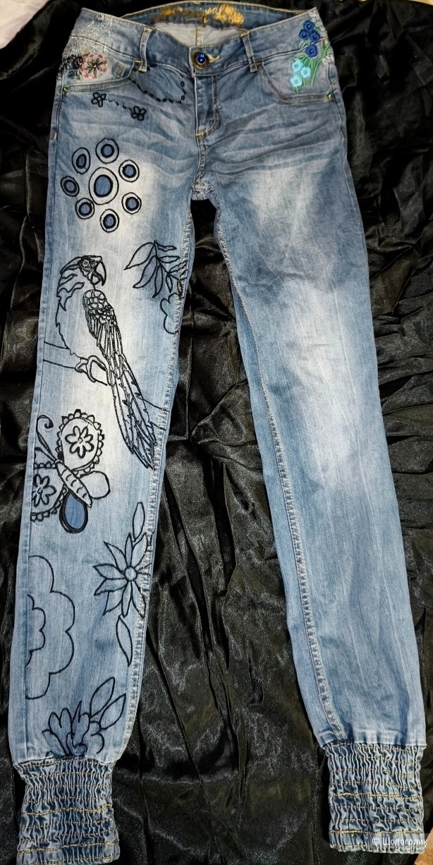 Джинсы Desigual / 46