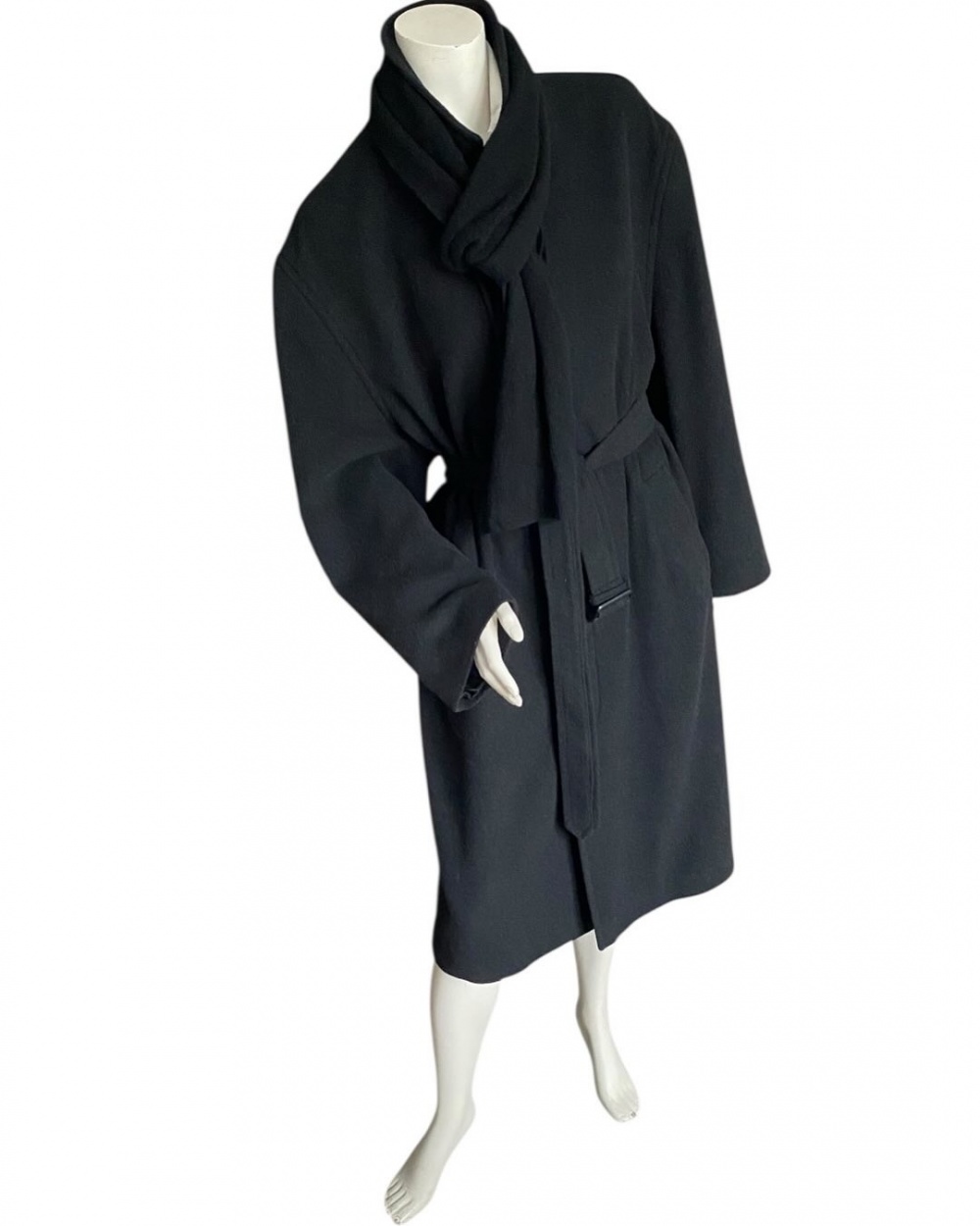 Пальто Paolo Negrato one size