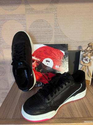 Кроссовки Adidas, 38-39
