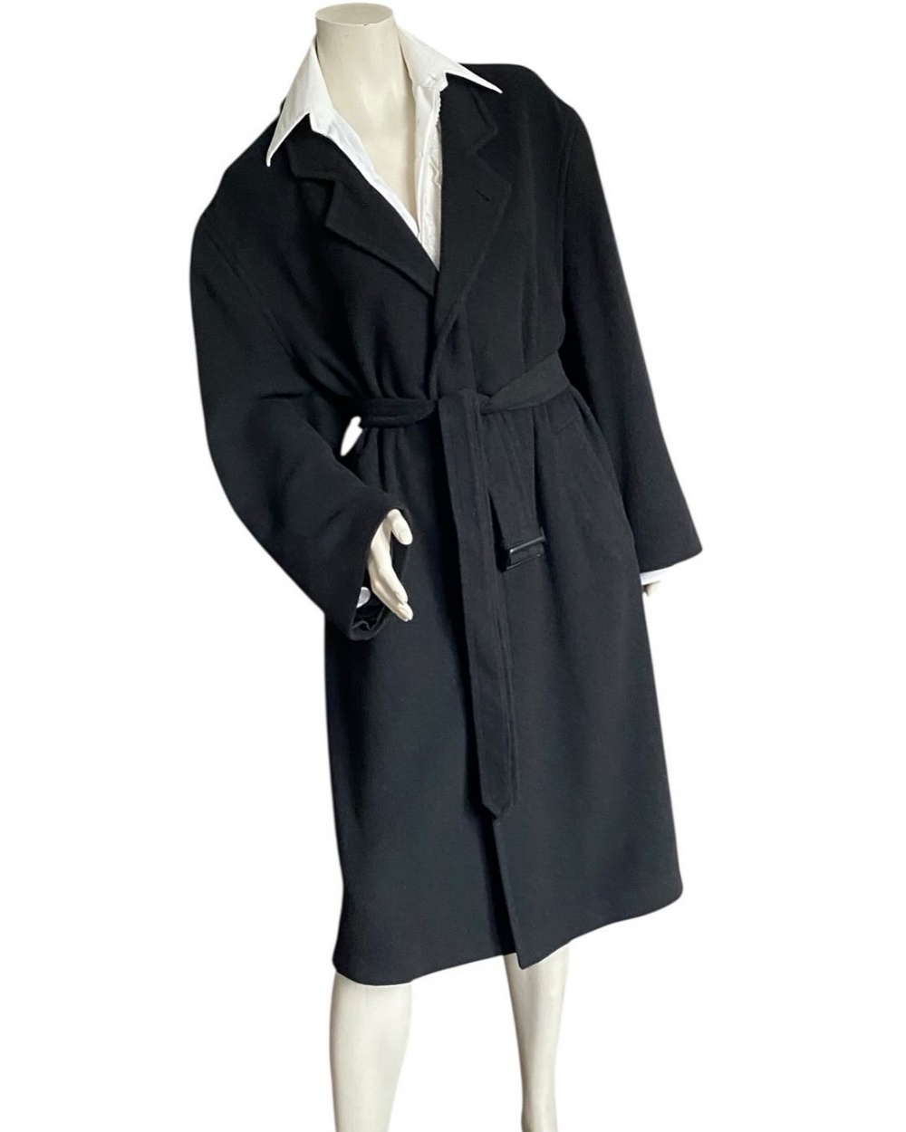 Пальто Paolo Negrato one size