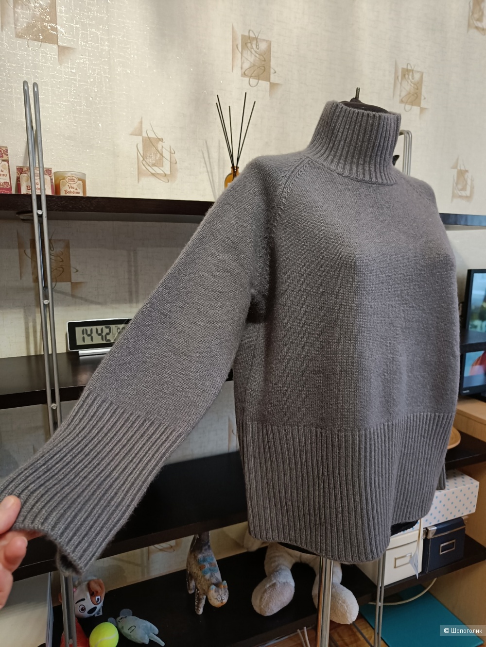 Свитер из кашемира Cashmere Studio. Размер: 44-46