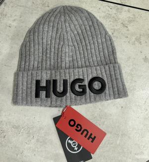 Hugo шапка