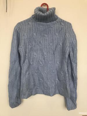 Свитер noname размер 46