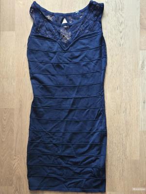 Платье трикотажное XS (на бирке S)